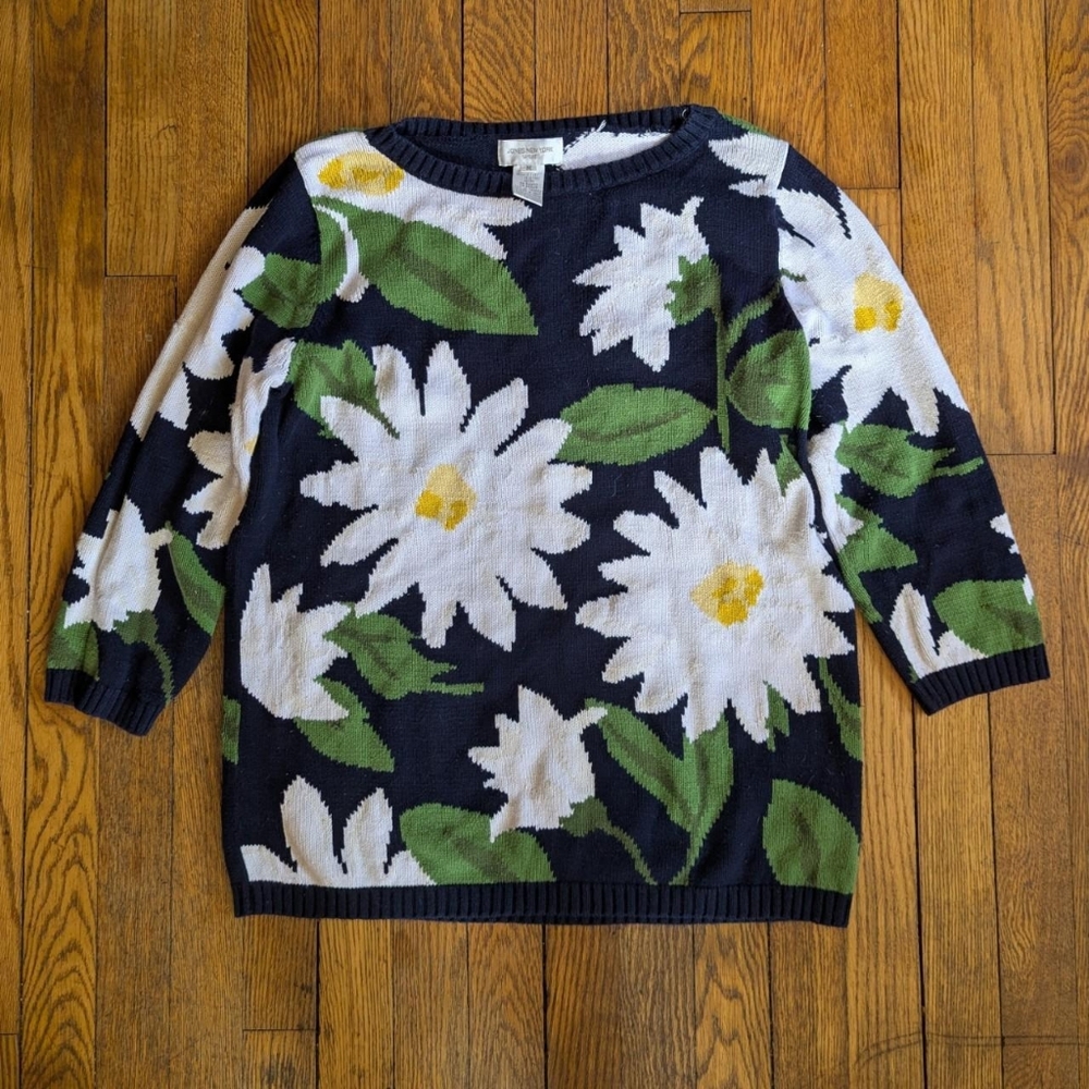 Vintage 90's Cottagecore Daisy Floral Design Knit Sweater
